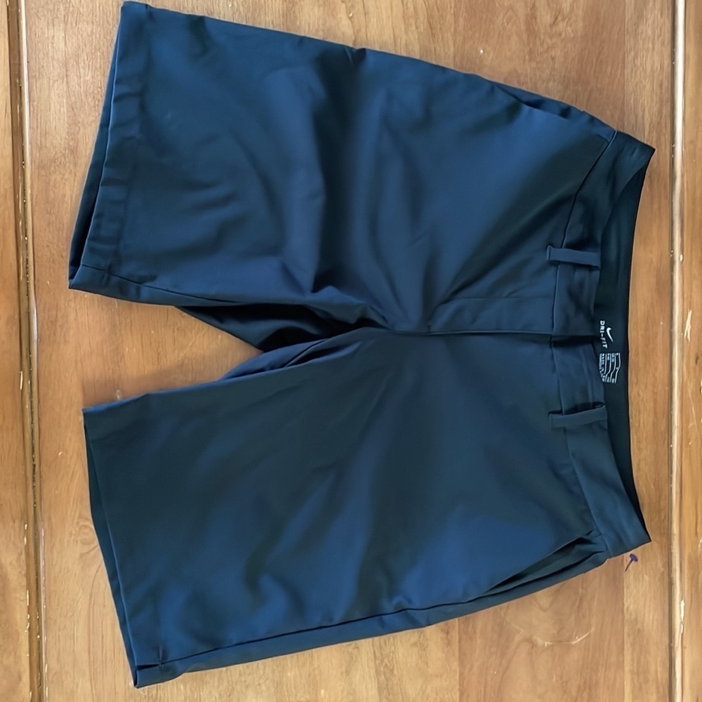 Nike Bermuda Shorts Size 6 - Picture 2 of 8